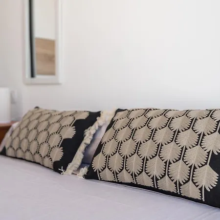 Atico Luminoso Centrico Con Terraza Privada ארונה