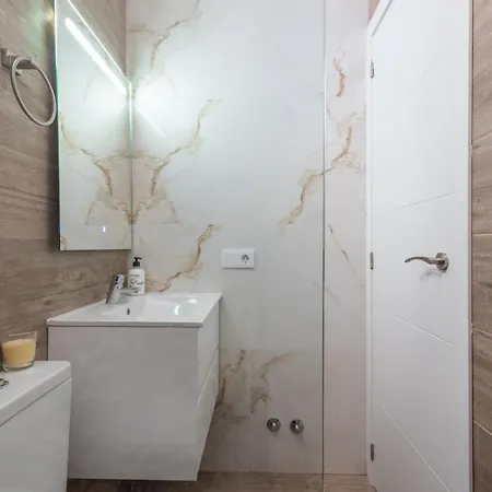 Atico Luminoso Centrico Con Terraza Privada أرونا