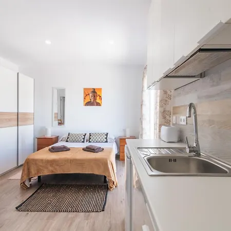 Atico Centrico Con Terraza Privada * ארונה