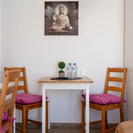 Atico Luminoso Centrico Con Terraza Privada Арона