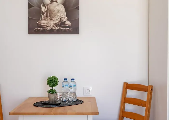 Atico Luminoso Centrico Con Terraza Privada * Арона