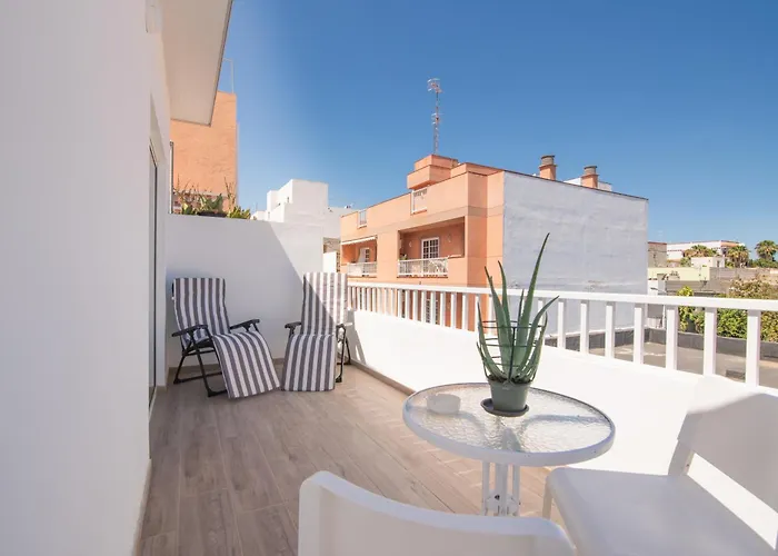 Atico Luminoso Centrico Con Terraza Privada