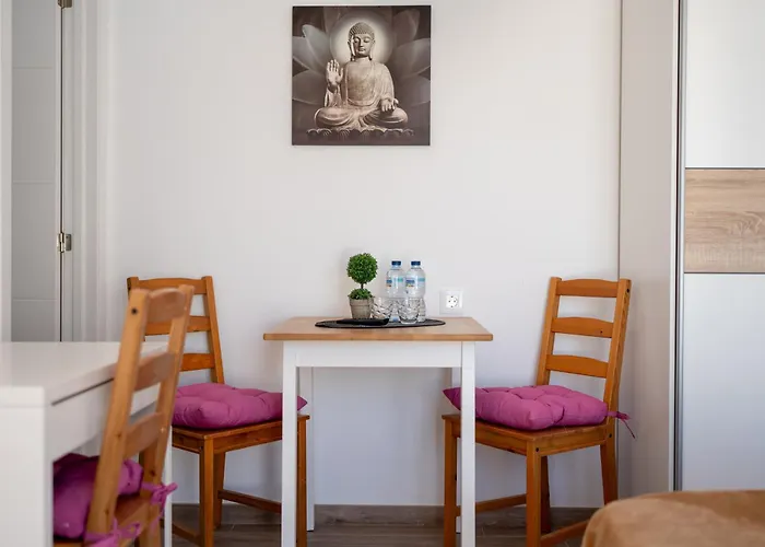 Atico Luminoso Centrico Con Terraza Privada Арона